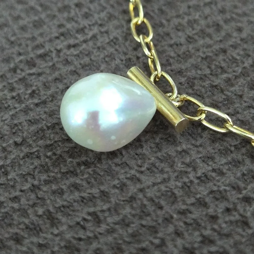 Stationary Freshwater Pearl Necklace - NWT